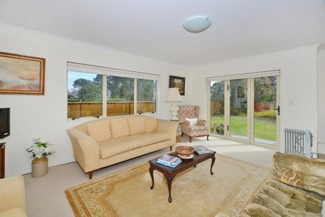 Photo of property in 6 Ishtar Place, One Tree Point, 0118