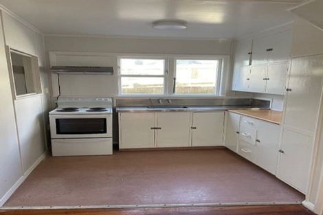 Photo of property in 68 Hereford Street, Cannons Creek, Porirua, 5024