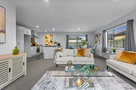 Photo of property in 35 Okawa Avenue, Papakura, 2110