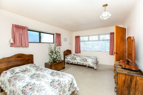 Photo of property in 10 Roy Terrace, Moturoa, New Plymouth, 4310