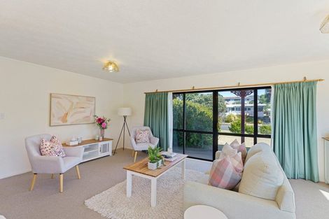 Photo of property in 172 Tutere Street, Waikanae Beach, Waikanae, 5036