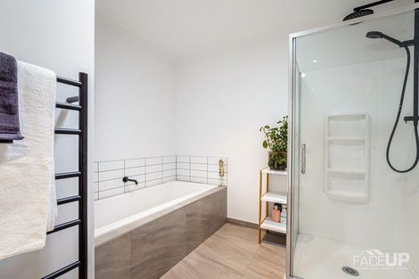 Photo of property in 32 Marine Parade, Hobsonville, Auckland, 0616