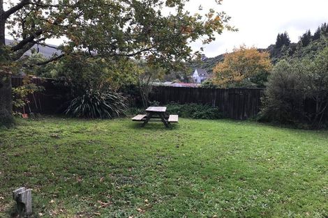 Photo of property in 63 Gemstone Drive, Birchville, Upper Hutt, 5018