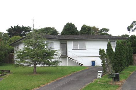 Photo of property in 18 Fitzherbert Avenue, West Harbour, Auckland, 0618