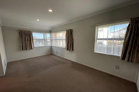 Photo of property in 20 Hirimate Place, Flat Bush, Auckland, 2019
