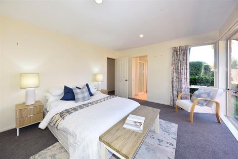 Photo of property in 4 Rosefield Lane, Northcote, Christchurch, 8052