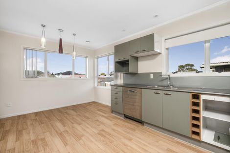 Photo of property in 4 Lincoln Road, Manurewa East, Auckland, 2102