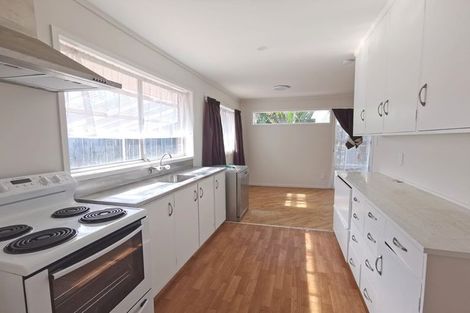 Photo of property in 1/10 Rotoiti Avenue, Pakuranga Heights, Auckland, 2010