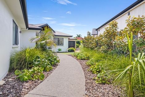 Photo of property in 22 Winslow Court, Huntington, Hamilton, 3210