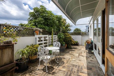 Photo of property in 44 Oceanview Road, Mount Maunganui, 3116