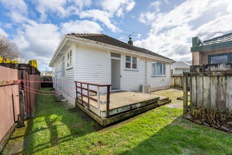 Photo of property in 20 Oxford Crescent, Ebdentown, Upper Hutt, 5018