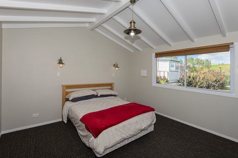 Photo of property in 46 Whakapirau Road, Maungaturoto, 0583