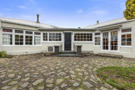 Photo of property in 19 Middleton Road, Kew, Dunedin, 9012
