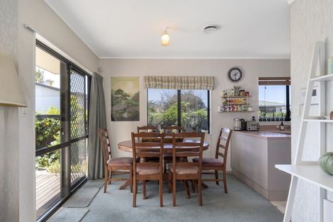 Photo of property in 4 Greenpark Way, Greerton, Tauranga, 3112