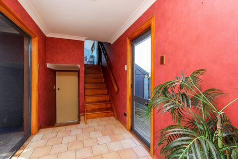 Photo of property in 21 Record Street, Fitzroy, New Plymouth, 4312