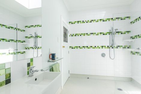 Photo of property in 1/61 Te Mata Road, Havelock North, 4130