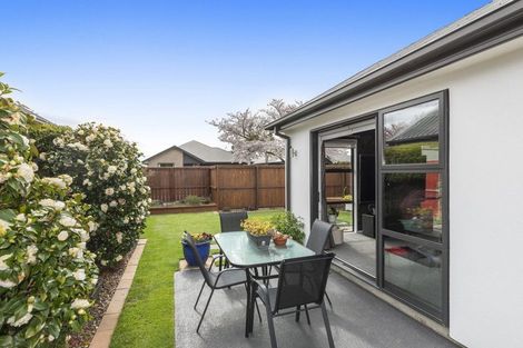 Photo of property in 37 Little Oaks Drive, Yaldhurst, Christchurch, 8042