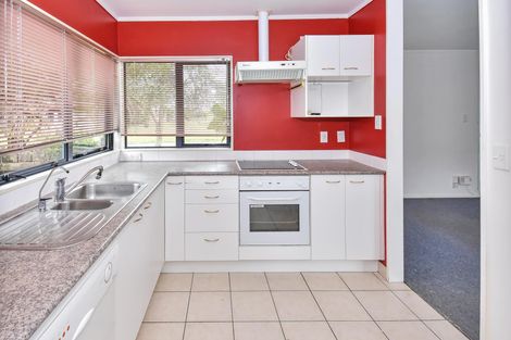 Photo of property in 34 Frank Bunce Grove, Flat Bush, Auckland, 2019