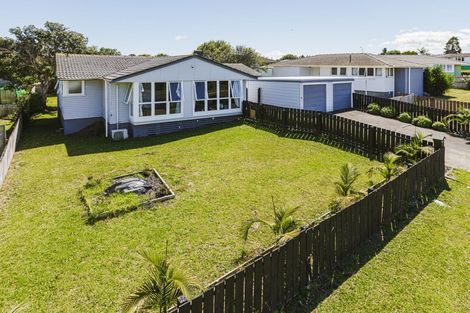 Photo of property in 16 Totara Street, Waiuku, 2123