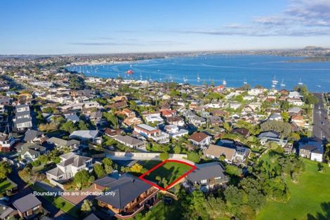 Photo of property in 32b Devon Road, Bucklands Beach, Auckland, 2012