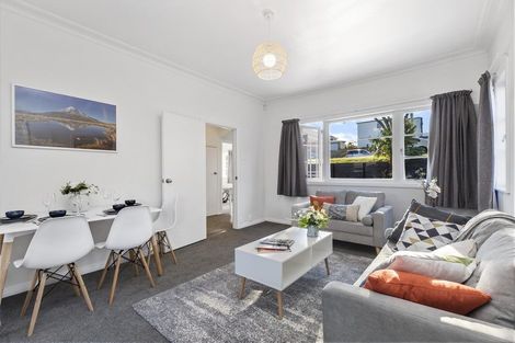 Photo of property in 1/62 Hillcrest Road, Papatoetoe, Auckland, 2025