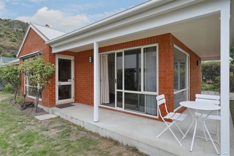 Photo of property in 1 Basil Place, Mount Pleasant, Christchurch, 8081