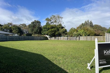 Photo of property in 16 Kingi Te Ahoaho Place, Otaki, 5512