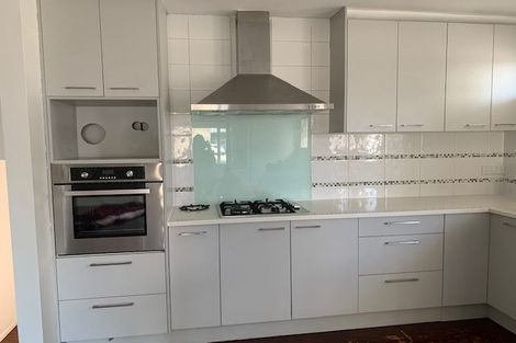 Photo of property in 2/182 Archers Road, Glenfield, Auckland, 0629