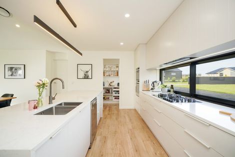 Photo of property in 6 Chatham Rise, Seaward Bush, Invercargill, 9812