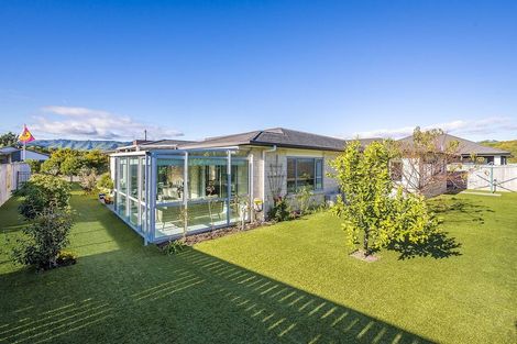 Photo of property in 14 Petrel Close, Paraparaumu Beach, Paraparaumu, 5032
