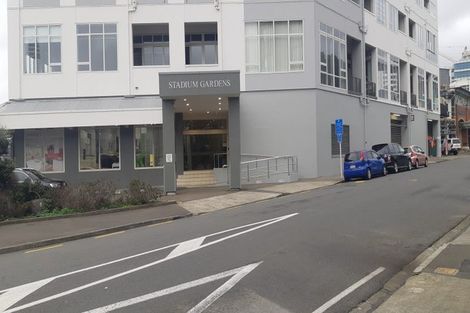 Photo of property in Stadium Garden Flats, 312/107 Thorndon Quay, Pipitea, Wellington, 6011