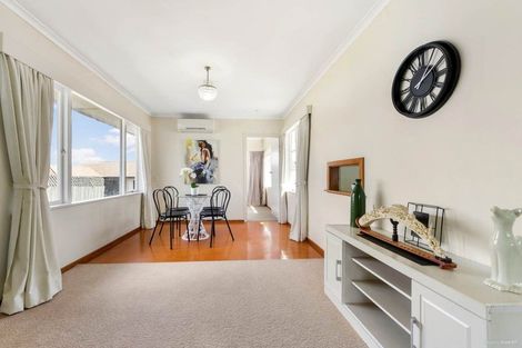 Photo of property in 1/37 Shakespeare Road, Milford, Auckland, 0620