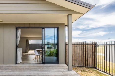 Photo of property in 137 Eriksen Road, Meeanee, Napier, 4110