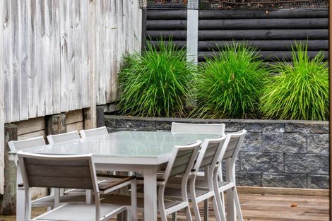 Photo of property in 30 Accolage Boulevard, Kumeu, 0810