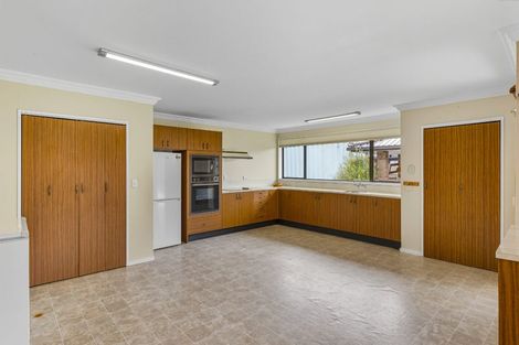 Photo of property in 11 The Avenue, Paraparaumu Beach, Paraparaumu, 5032