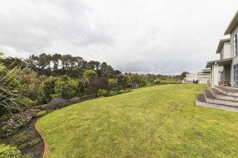 Photo of property in 76 Cashmere Drive, Fitzherbert, Palmerston North, 4410