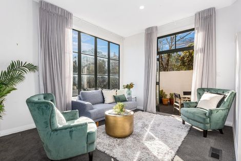 Photo of property in 10 Upland Road, Kelburn, Wellington, 6012