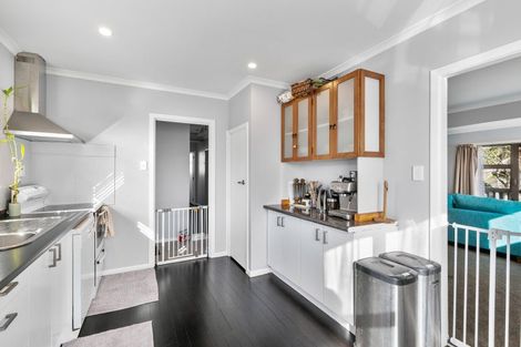 Photo of property in 7 Cardiff Crescent, Cannons Creek, Porirua, 5024