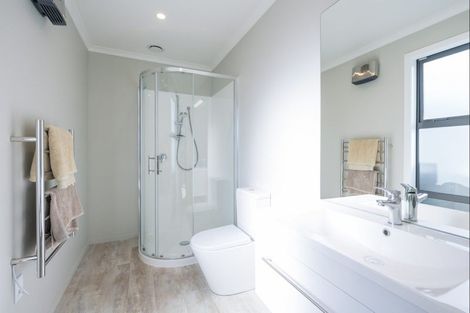 Photo of property in 10 Old Farm Road, Stoke, Nelson, 7011