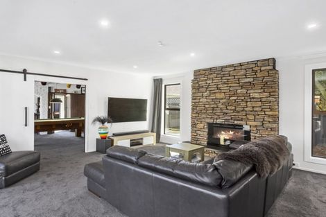 Photo of property in 215 Bay View Road, Saint Clair, Dunedin, 9012