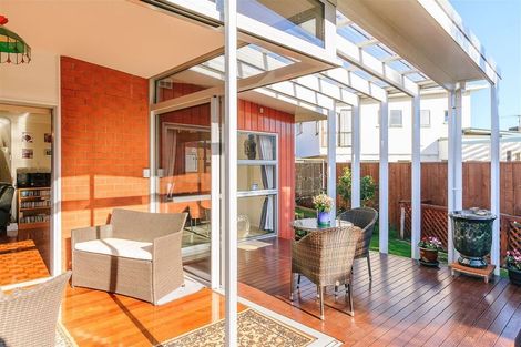 Photo of property in 10 Rosebank Avenue, Avalon, Lower Hutt, 5011