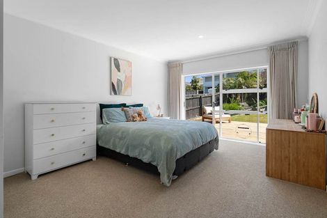 Photo of property in 29 Glenfern Road, Mellons Bay, Auckland, 2014