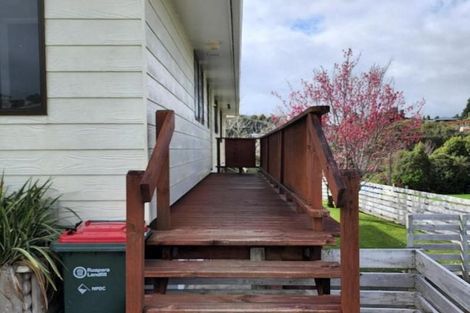 Photo of property in 66 Cumberland Street, Welbourn, New Plymouth, 4312