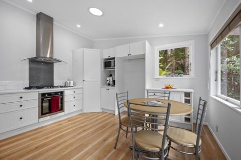 Photo of property in 45 Park Road, Titirangi, Auckland, 0604