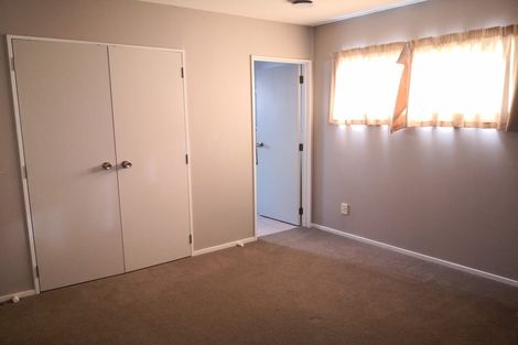 Photo of property in 16a Vera Road, Te Atatu South, Auckland, 0610