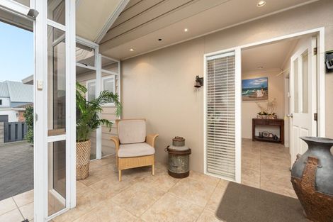 Photo of property in 373 Oceanbeach Road, Mount Maunganui, 3116
