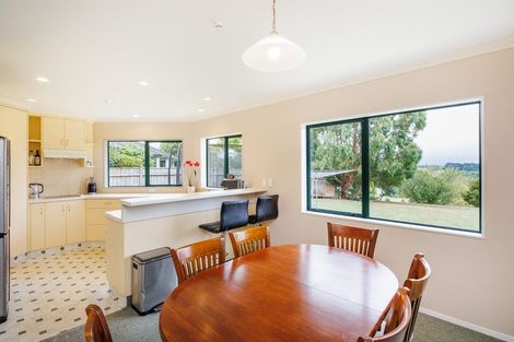 Photo of property in 140 Pacific Drive, Fitzherbert, Palmerston North, 4410