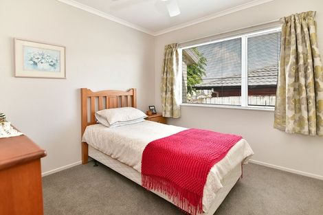 Photo of property in 93 Tauranga Place, Orewa, 0931