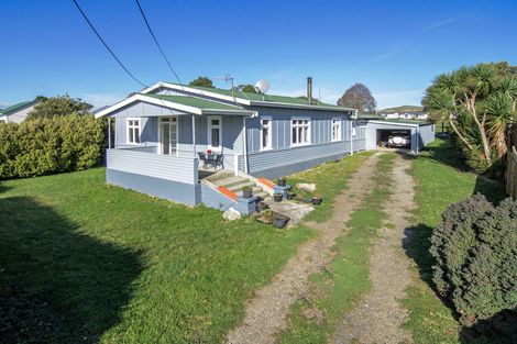 Photo of property in 14 Alfredton Road, Eketahuna, 4900