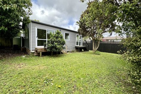 Photo of property in 22 Airdrie Road, Ranui, Auckland, 0612
